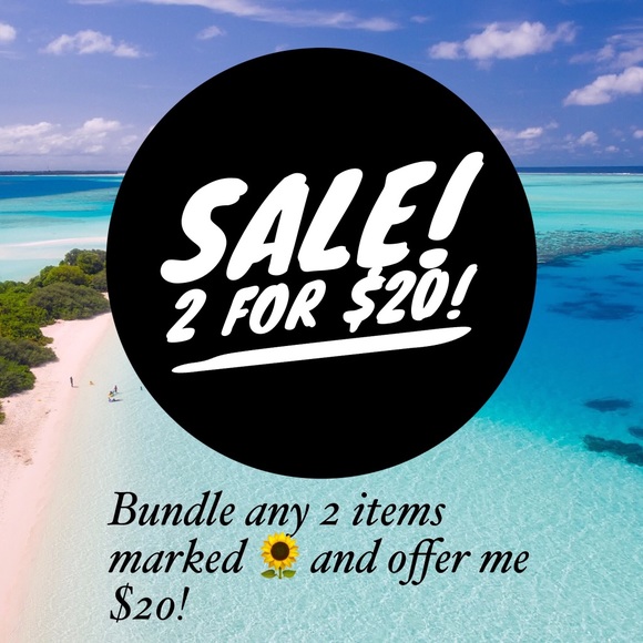 🌻2 for $20🌻 PLUS SIZE: Black and White Top - Picture 2 of 4